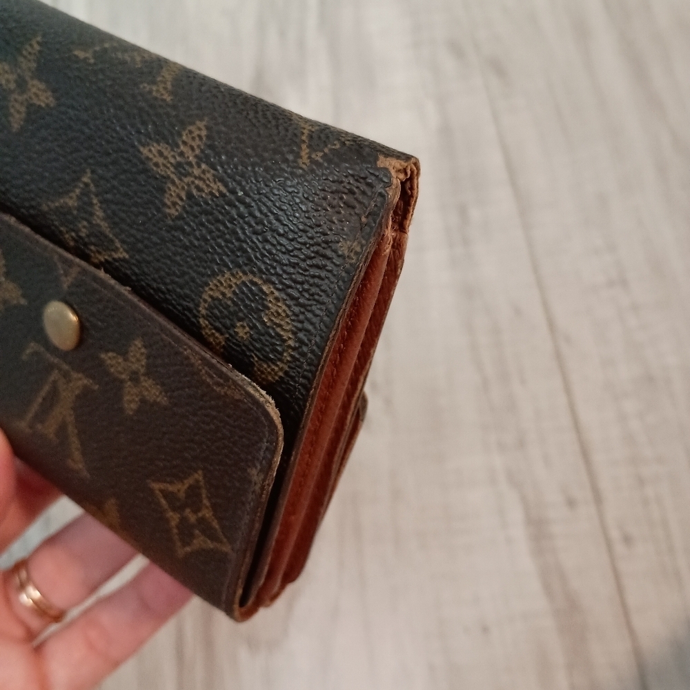 Authentic LOUIS VUITTON Monogram Portefeuille Elise Wallet - Picture 5 of 15